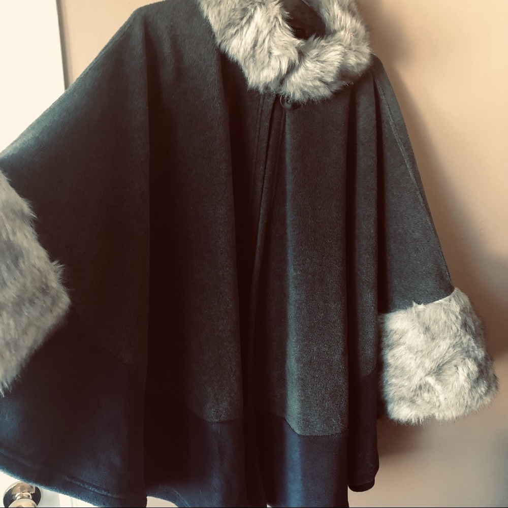 PARKHURST Ladies Fleece Cape